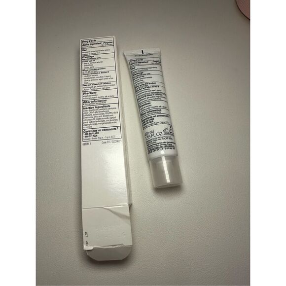 La Roche-Posay Cicaplast Baume B5 Soothing Therapeutic Multi Purpose Cream for D - Picture 2 of 6